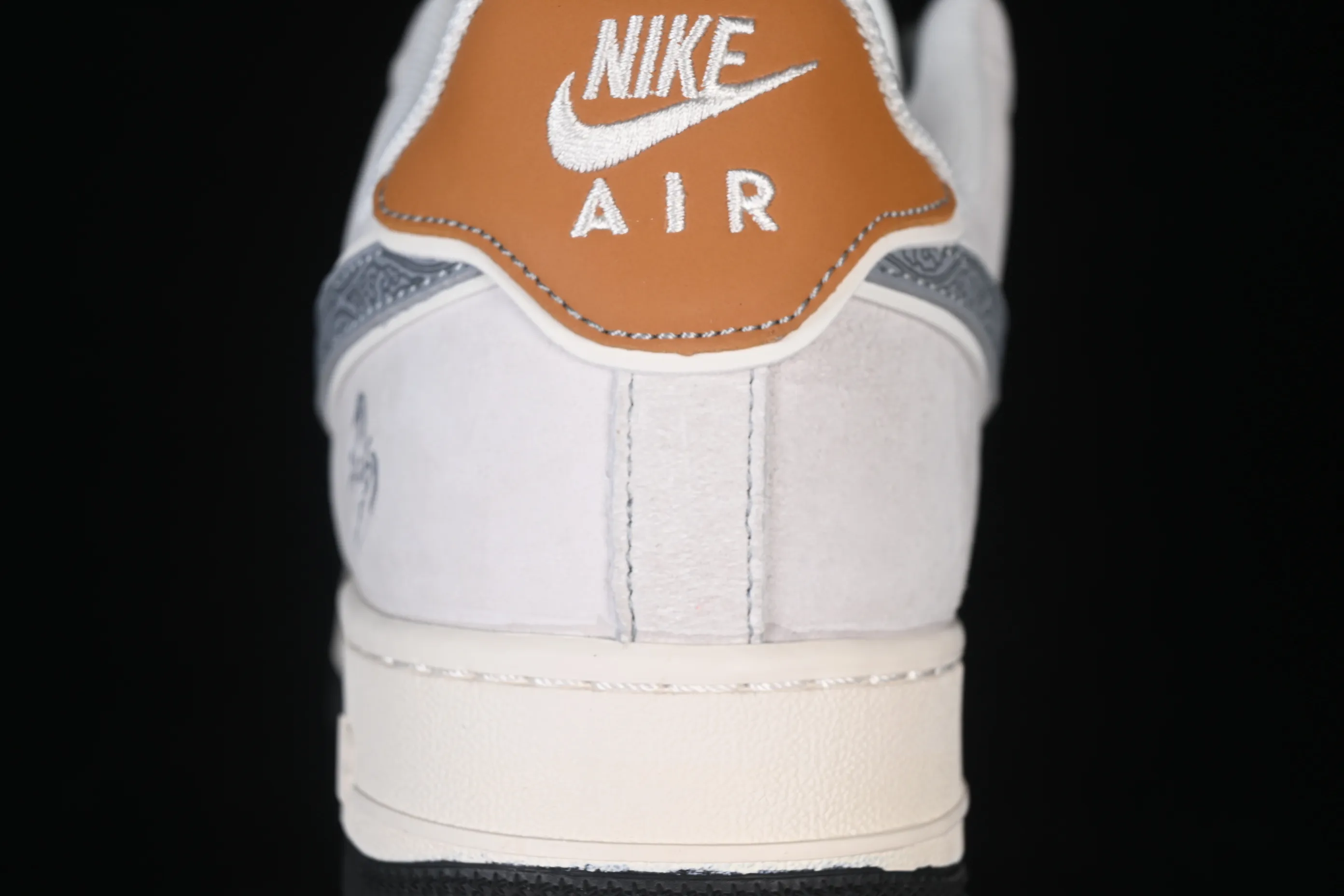 All categories Nk Air Force 1 Air Force series Nk Air Force 1 Low Air Force low-top Nike Air Force 1'07 Low Year of the Horse limited edition Air Force 1 low-top casual sneakers HT5088-633